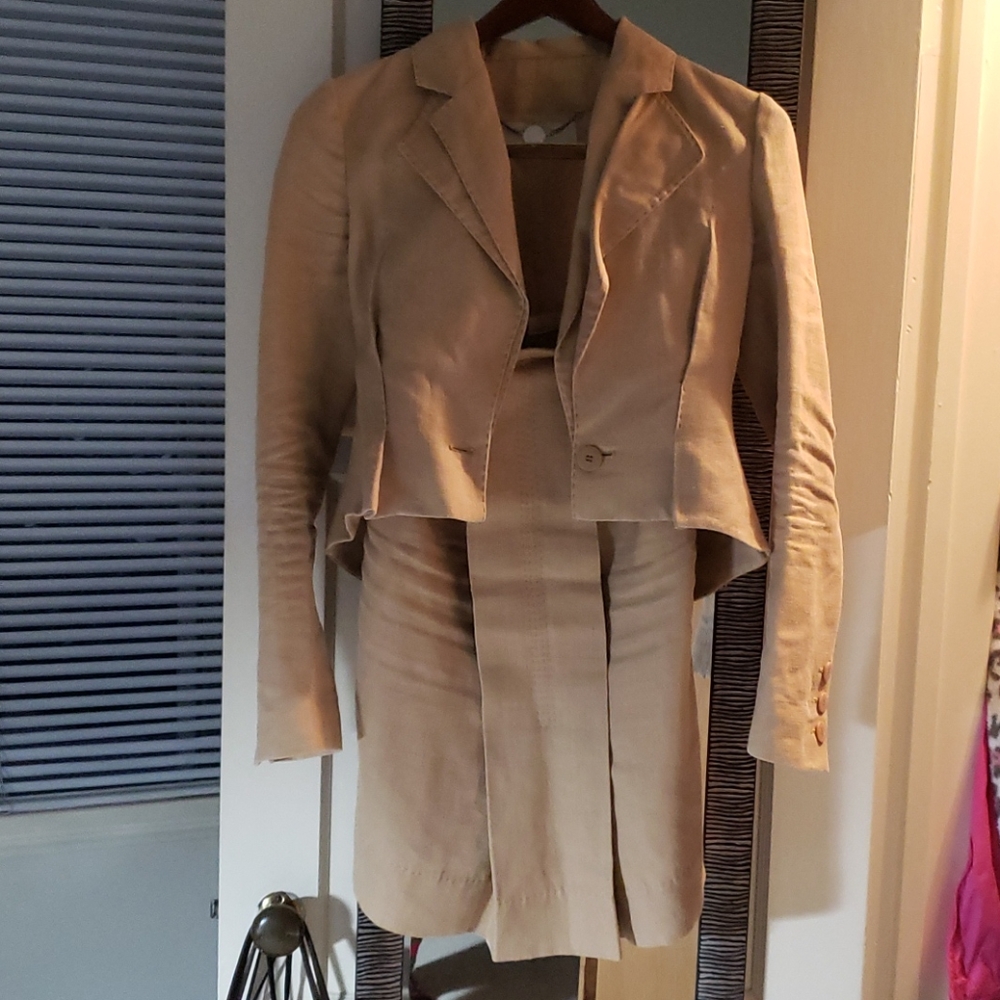 Suit
